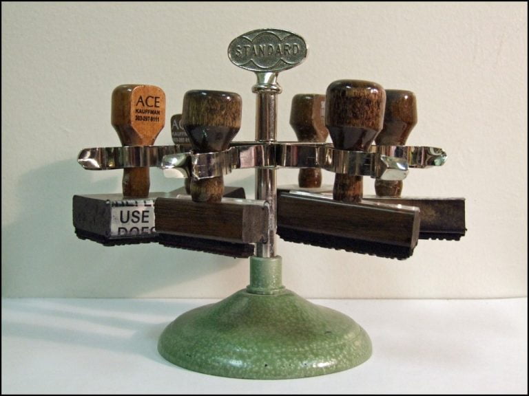 Pieczątki na przestrzeni wieków (historia, geneza)